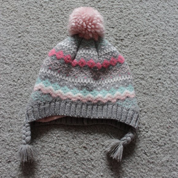 Carter's Girls Sz 12-24 M Winter Hat Gray Pom-pom - Picture 3 of 11